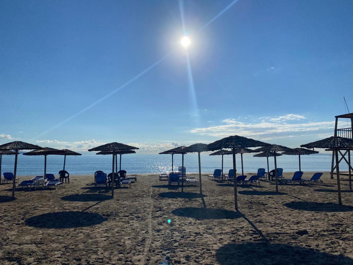 Domelia'S Luxury Apartments Near Airport & Beach Artemida  Exterior foto